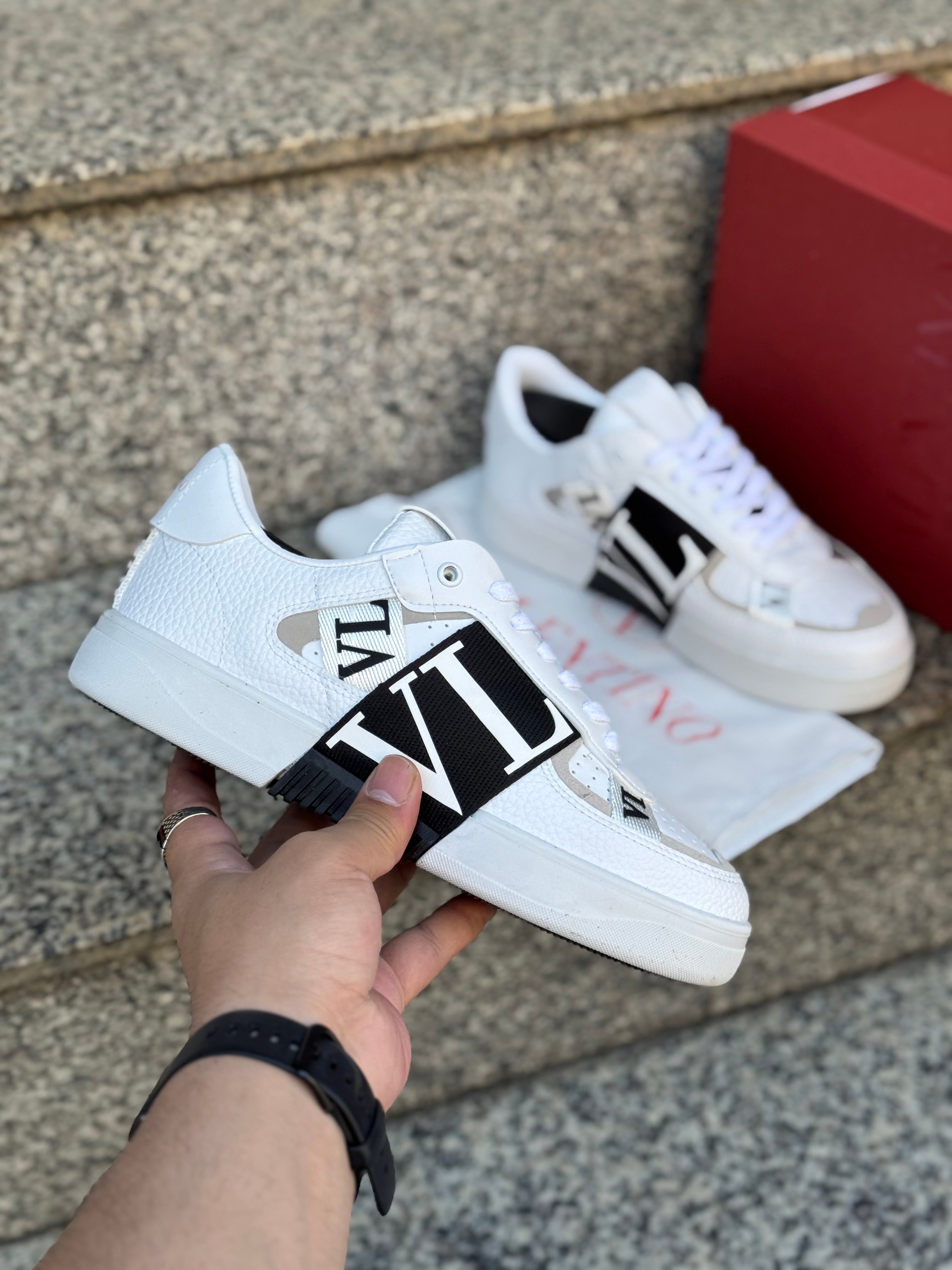 Valentino Garavani Erkek Sneaker (Beyaz)