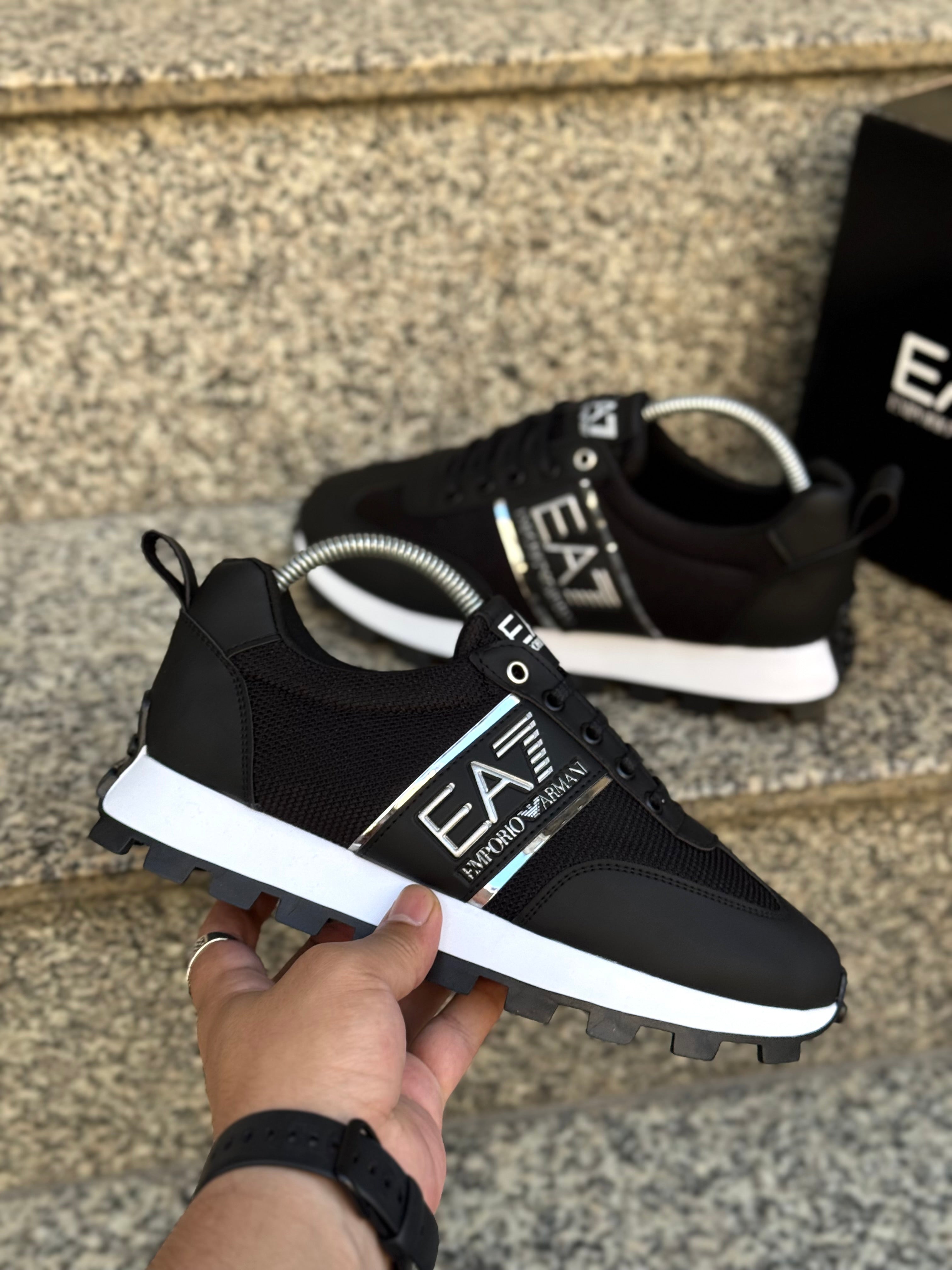 EA7 Erkek Sneaker – Siyah/Beyaz B.G