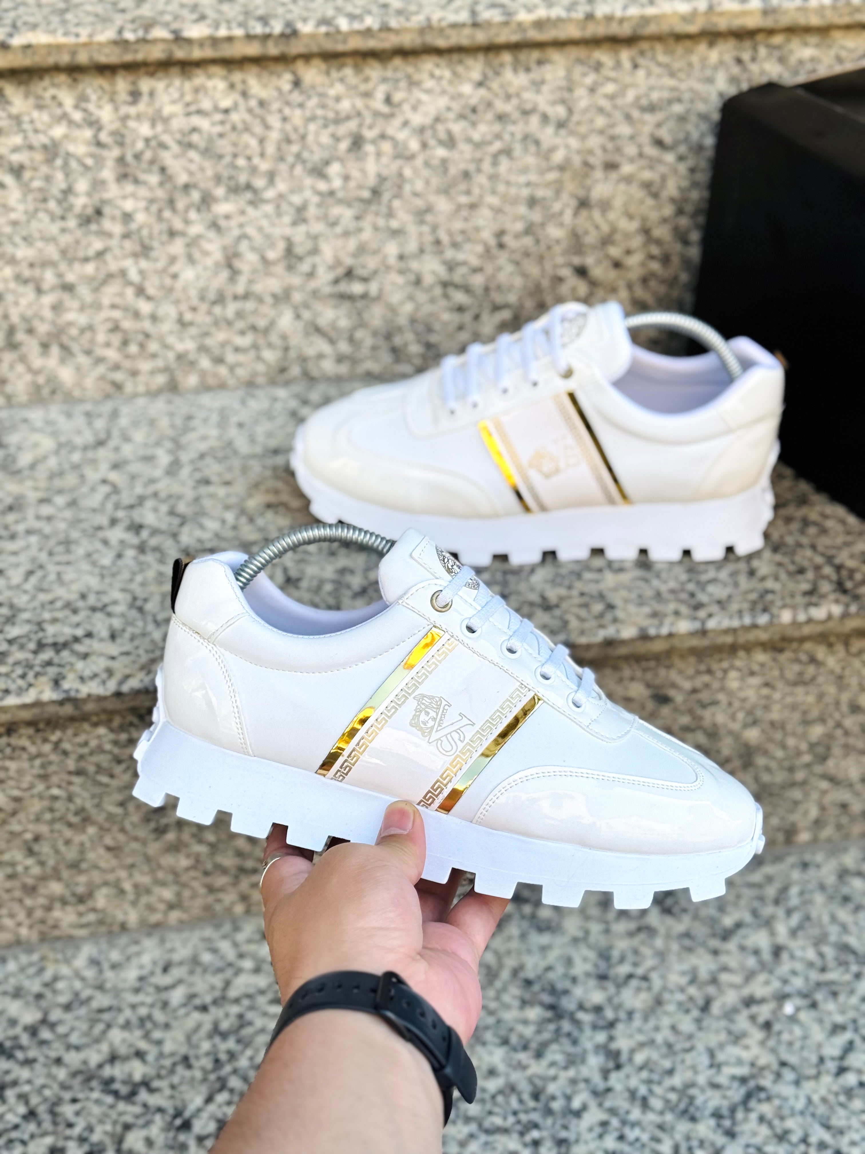 Versace Beyaz Gold Detaylı Sneaker